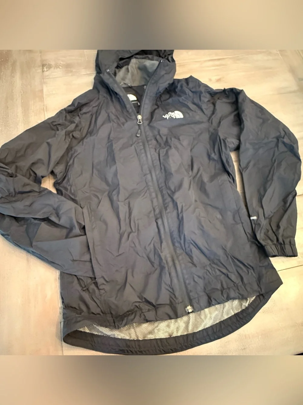 The North Face Men’s rain jacket Sz S Full Zip Hooded Outdoor Preowned